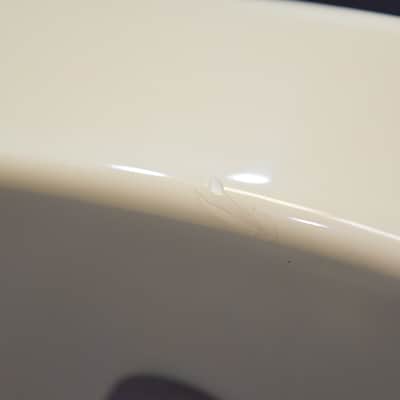 1991 Fender Prodigy Bass Active Preamp Arctic White El. Bass w/ Case - #N1008055 image 19