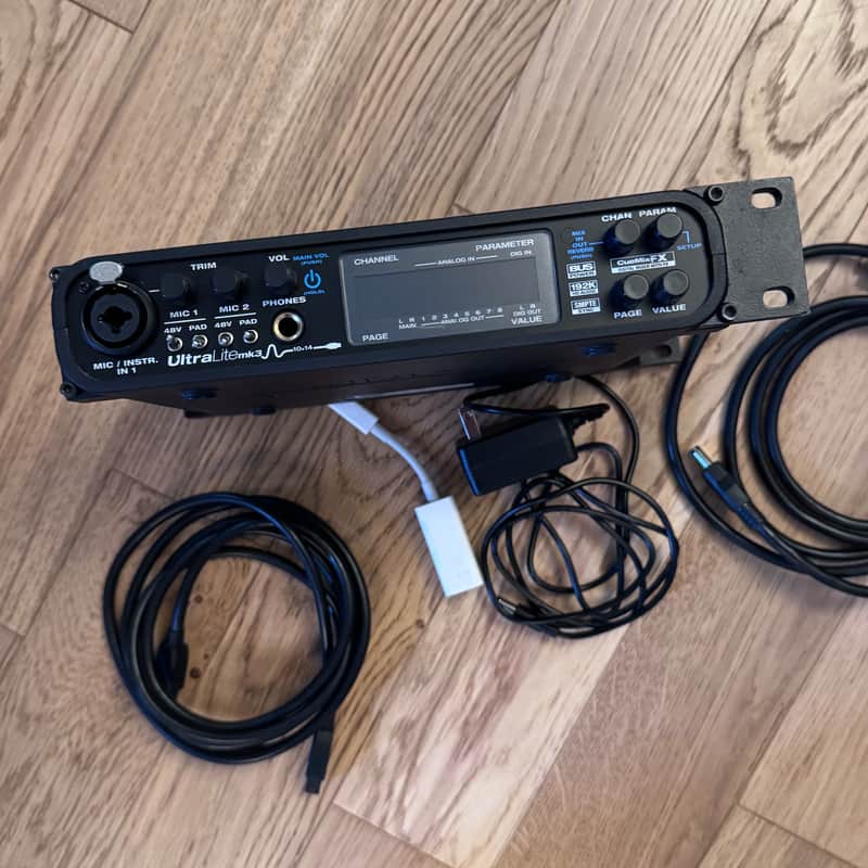 MOTU UltraLite-mk3 Hybrid Firewire / USB Audio Interface
