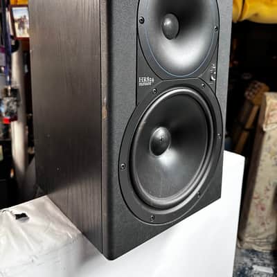 Mackie HR824 8" Active Studio Monitors (Pair) image 3