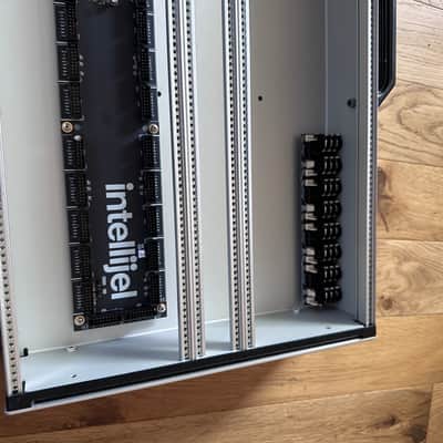 Intellijel 7U Gen 2 104 hp Performance Case silver Eurorack image 5