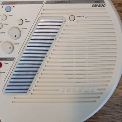 Suzuki Omnichord OM-300 Around 1996 - White image 2