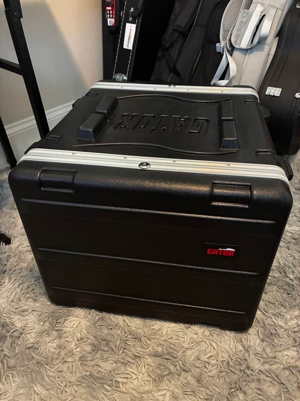 Gator GR-8L Standard 8U 19" Rack Case 2010s - Black image 1
