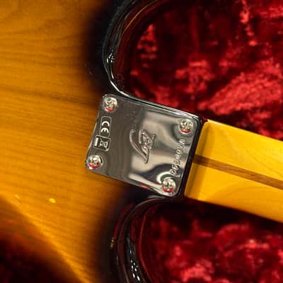 Fender Eric Johnson Signature '54 "Virginia" Stratocaster 2020 - Present - 2-Color Sunburst image 10