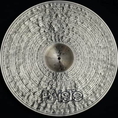 Paiste 22" Signature Traditionals Light Ride Cymbal - 2552g image 2