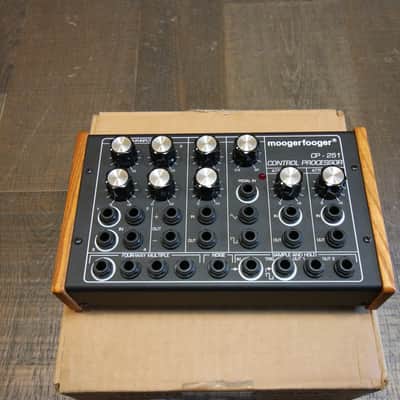 Moog Moogerfooger CP-251 Control Processor 2000 - Black image 6