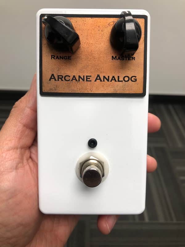 Arcane Analog Rangemaster - White image 1