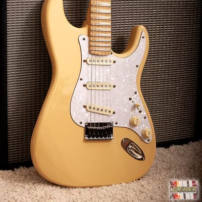 Malmsteen Inspired Stratocaster with Modern 12" Radius Scalloped Neck image 3