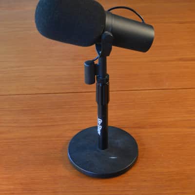 Shure SM7B Cardioid Dynamic Microphone 2001 - Present - Black