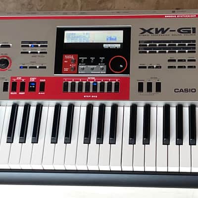 Casio XW-G1 61-Key Groove Synthesizer Sampler Looper