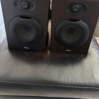 Focal Shape 65 6.5" Powered Studio Monitors (Pair) - Dark Walnut image 1