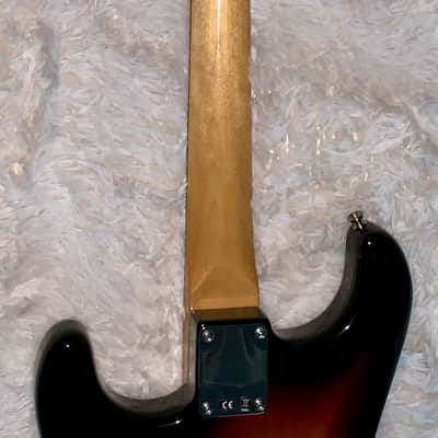 2017 Fender Classic  '60s  Stratocaster with  Rosewood Fretboard  electric guitar image 8