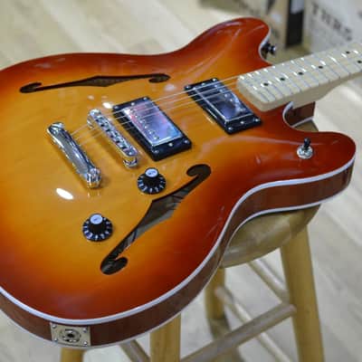 Fender Squier Affinity Series Starcaster Deluxe Electric Guitar, Sienna Sunburst image 3
