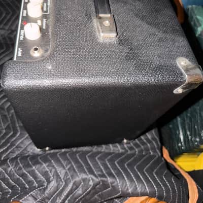 Fender Rumble 25 V3 25-Watt 1x8" Bass Combo 2015 - Present - Black image 4