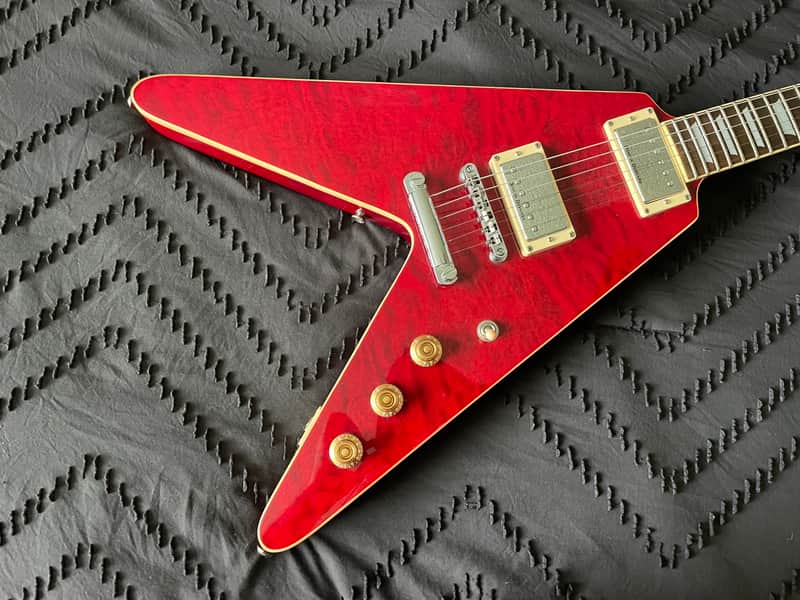 Samick Greg Bennett Design GT-2/TR Red Quilt Top Flying V Electric Samick Greg Bennett Design GT-2/TR Red Quilt Top Flying V Electric