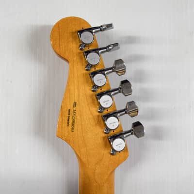 Fender Kurt Cobain Jaguar - 3-Color Sunburst image 13