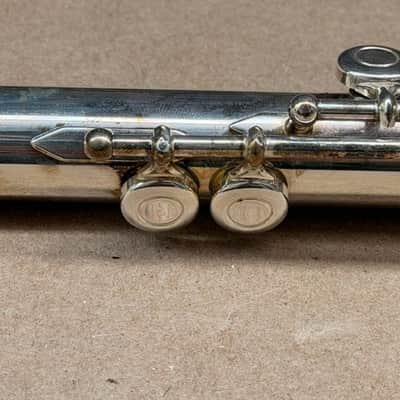 Yamaha YFL - 361 Closed Hole Intermediate Flute image 16