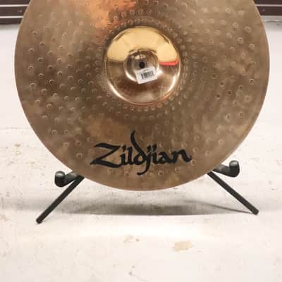 Zildjian 18" ZBT Crash Cymbal image 10