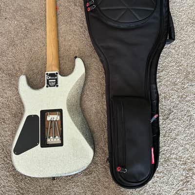 Charvel Limited Edition Pro-Mod San Dimas Style 1 HH FR MP Electric Guitar - Sin City Sparkle 2022 - Sin City Sparkle image 6
