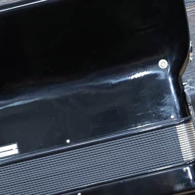 Guerrini Model 624 Black Piano Accordion 120-Bass 41-Key 5-Treble Switch w/Case image 19