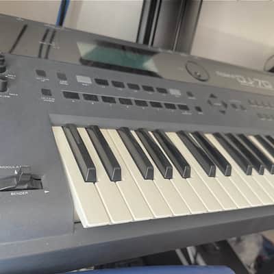 Roland DJ-70 Sampling Workstation with USB sample-loading mod image 3