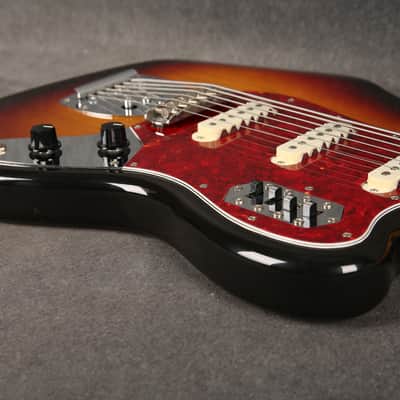 Fender Bass VI - Made in Japan - 3 Tone Sunburst - 2nd Hand image 15