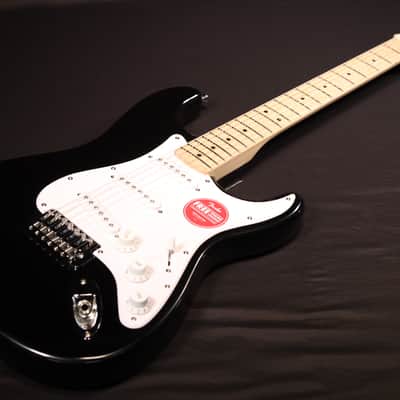 Squier Squier Sonic Stratocaster Maple Fingerboard White Pickguard Black 779 image 2