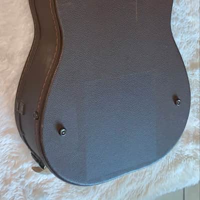Washburn Hardshell case for acoustic guitar image 9