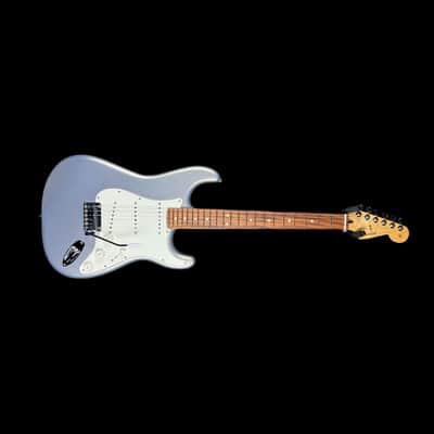 Fender Player Stratocaster SSS In Silver With Pau Ferro Fingerboard image 5