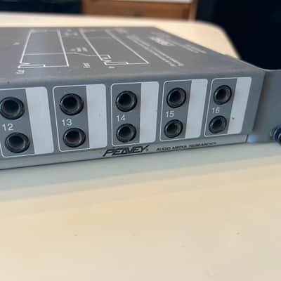 Peavey APB 32 1/4" TRS Balanced 32 Point Audio Patch Bay Live Studio Rack w/ rack mount bolts/washers image 4
