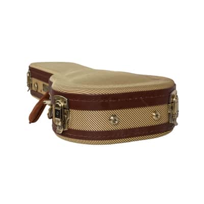 Crossrock Master Series Soprano Ukulele Case for 21'' Long Neck | Classic Fabric Tweed Exterior, Re-Engineered Shell, Backpack Straps & Leather Handle, Deep Red Velvet Interior image 7