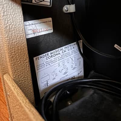 Fender Super-Sonic 22 2-Channel 22-Watt 1x12" Guitar Combo 2010 - Present - Blonde image 9