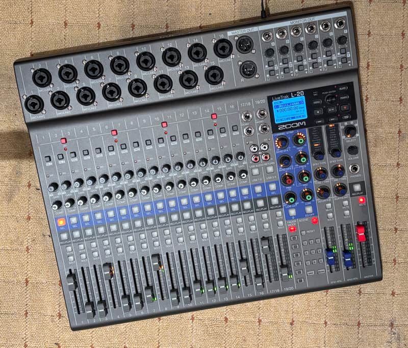 Zoom LiveTrak L-20 Digital Mixer / Recorder 2010s - Grey / Blue image 1