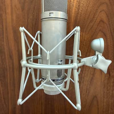 Neumann U 87 Large Diaphragm Multipattern Condenser Microphone