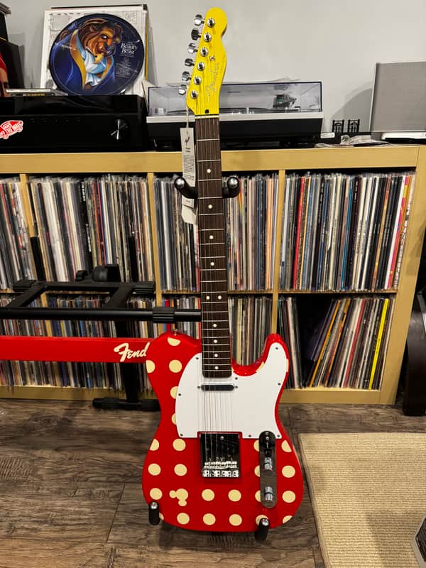Fender Telecaster 1962 Reissue Japan MINNIE signature image 1