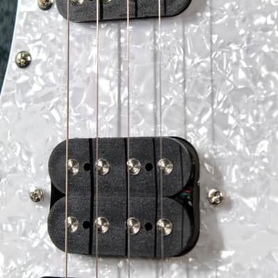 Flight Pathfinder TBK Tenor Solidbody Electric Ukulele Trans-Black image 15