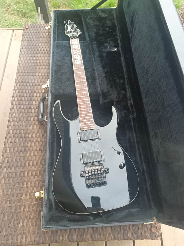 Ibanez MTM1-BK Mick Thomson Signature with Seymour Duncan Pickups 2008 - 2009 - Black image 1