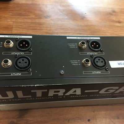 Behringer Ultragraph Pro GEQ3102 31-Band Stereo Graphic EQ image 4