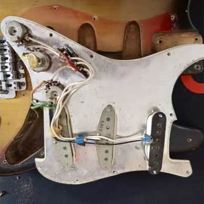 FENDER - STRATOCASTER USA 1969 3TS RW NITRO image 13