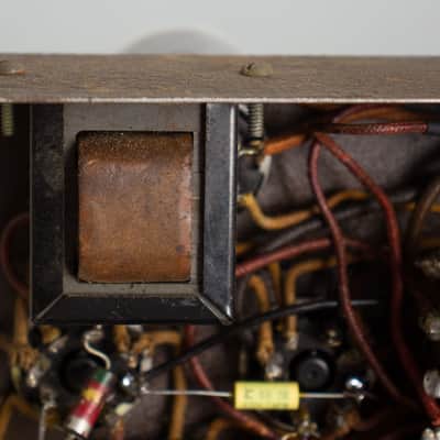 EH-100/ Recording King Model 1022 Tube Amplifier, made by Gibson (1938). image 7