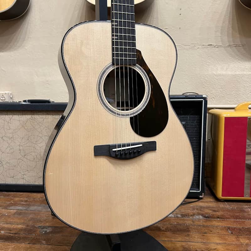 Yamaha FS9 R Natural Acoustic Guitar with Case image 1