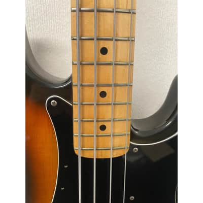 Fender USA Precision Bass 1979 in Sunburst with Hardcase Pre-Owned image 25