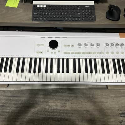 Arturia AstroLab 61 Stage Keyboard – White/Wood – Original Box & Accessories – Excellent image 2