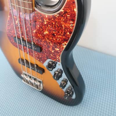2010 Fender MIM J Jazz Bass Guitar Sunburst Full Scale Clean Paint Solid Workhorse With Soft Case image 5