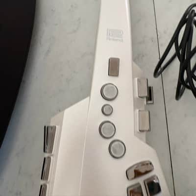 Roland AE-10 Aerophone Digital Wind Instrument 2018 - Present - White image 3