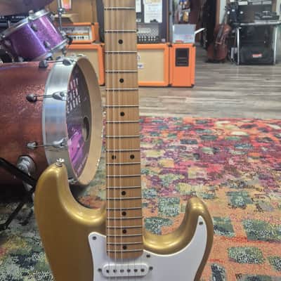 Squier Affinity stratocaster 20th anniversary 2002 - Gold sparkle image 9
