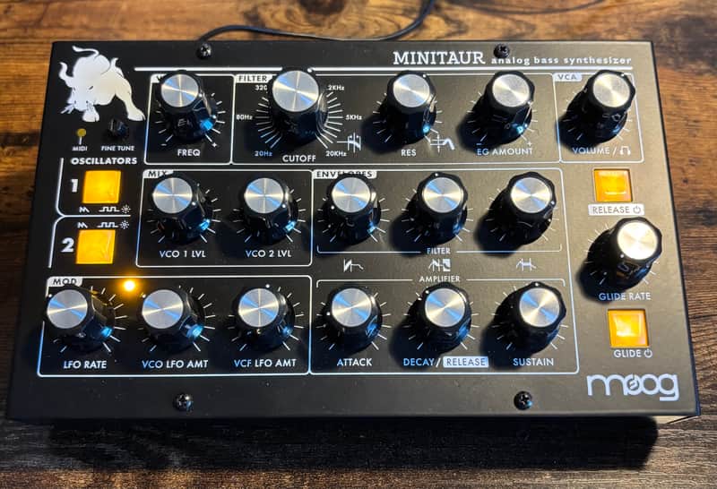 Moog Minitaur Rev2 TBP002 2012 - Present - Black image 1