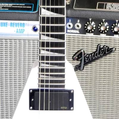 2026 Jackson Pro Series King V KVTMG Electric Guitar! Active EMG's! Snow White! VERY NICE!!! image 3