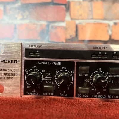 Behringer Composer Pro MDX2200 imagen 2