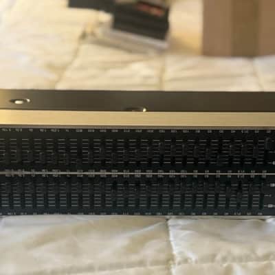 Behringer ULTRA-GRAPH PRO GEQ3102 Equalizer image 1