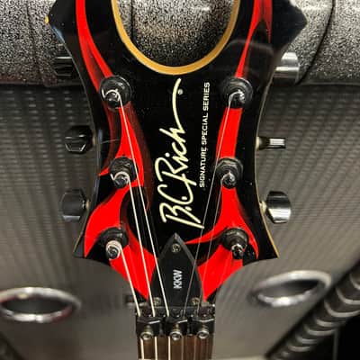 B.C. Rich KKW 90/200s - Black and red image 4